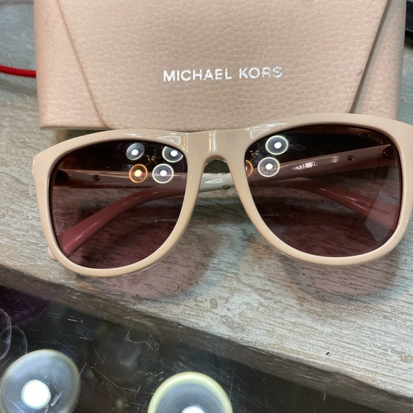 Authentic Michael Kors White Sunglasses (worn 3 x or less) - Picture 1 of 15
